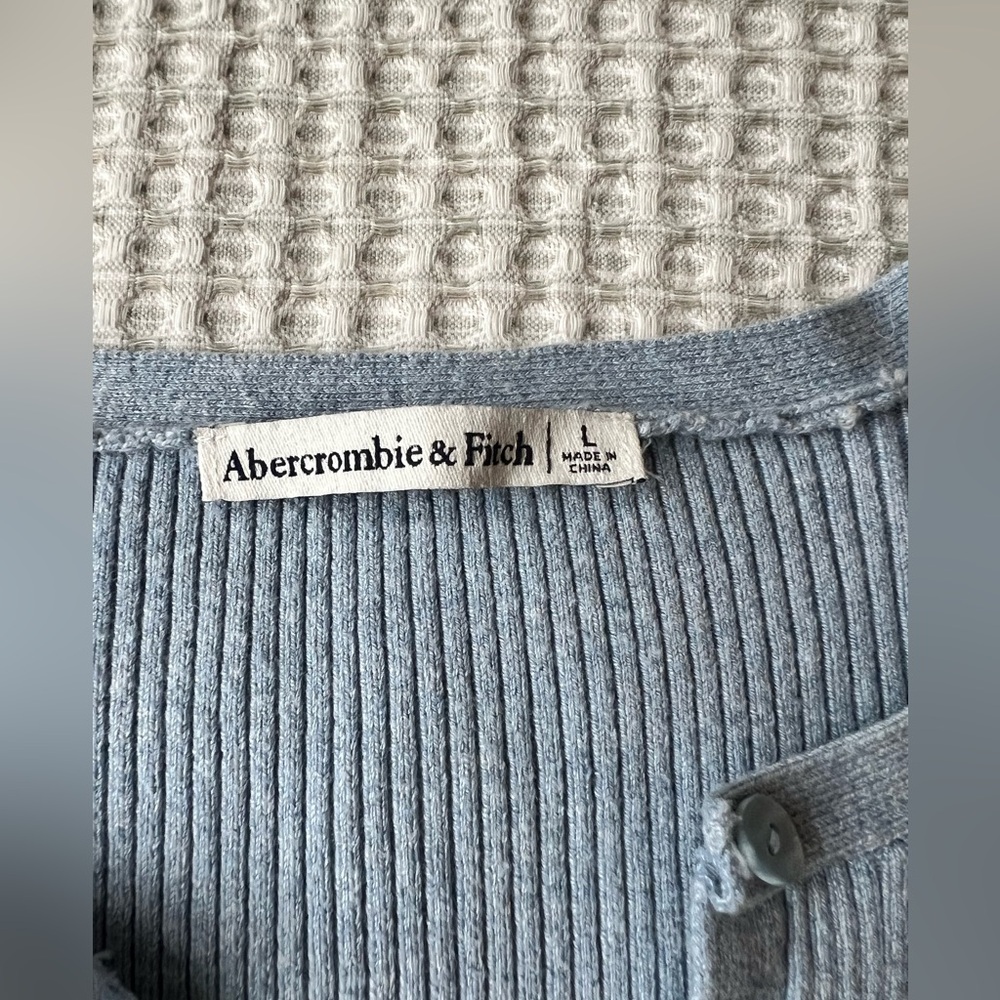 Abercrombie & Fitch Light Blue/Gray Ribbed Cardigan - Picture 2 of 4